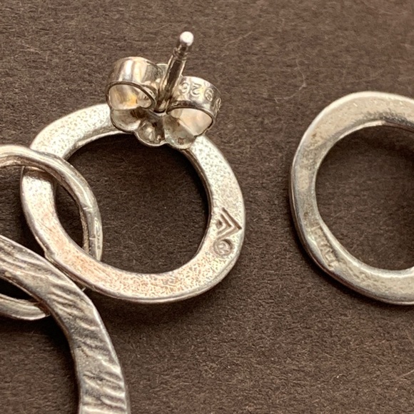 Retired & Rare SILPADA Sterling Silver oval disc post Earrings - Picture 3 of 5